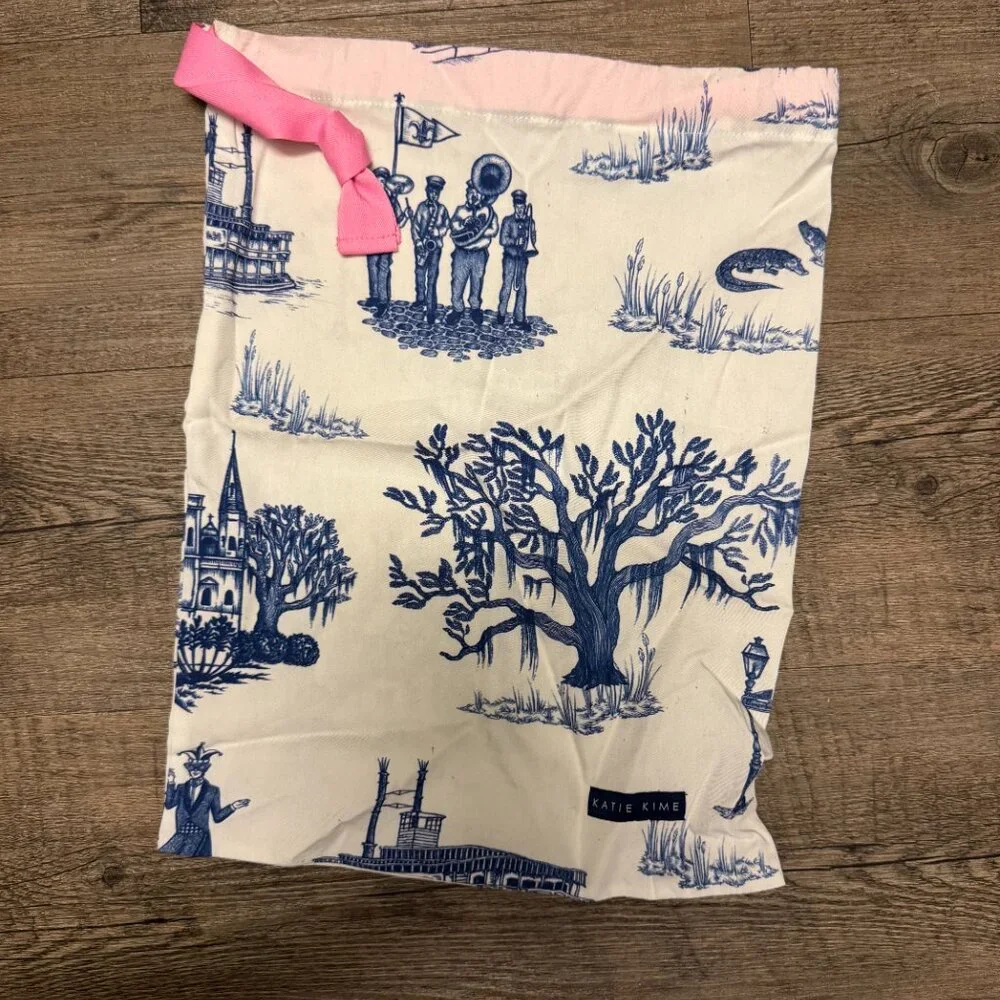 New Orleans Toile Sleep Shirt - Picture 11 of 11